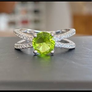NEW Peridot Ring, size 6.5/7